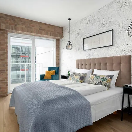 Przytulny Apartament Z Parkingiem Poznan Towarowa 41 By Heyrent Posen