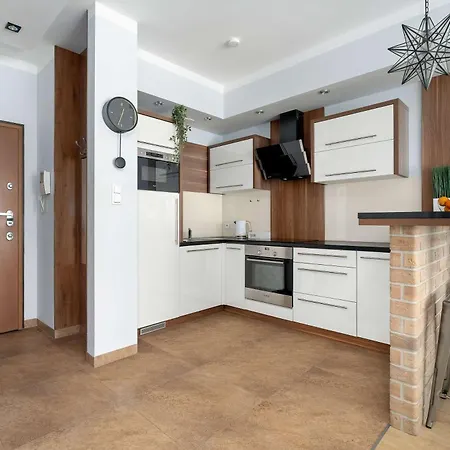 Przytulny Apartament Z Parkingiem Poznan Towarowa 41 By Heyrent Posen